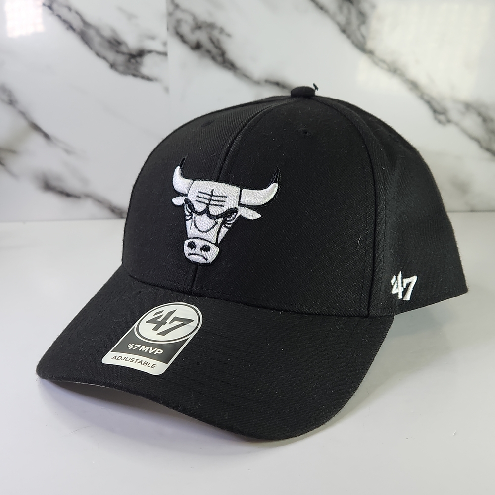 Chicago Bulls Cap. Black '47 Bull Adjustable Hat
